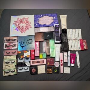 OFRA Miami Palette with Pink and Purple Shades